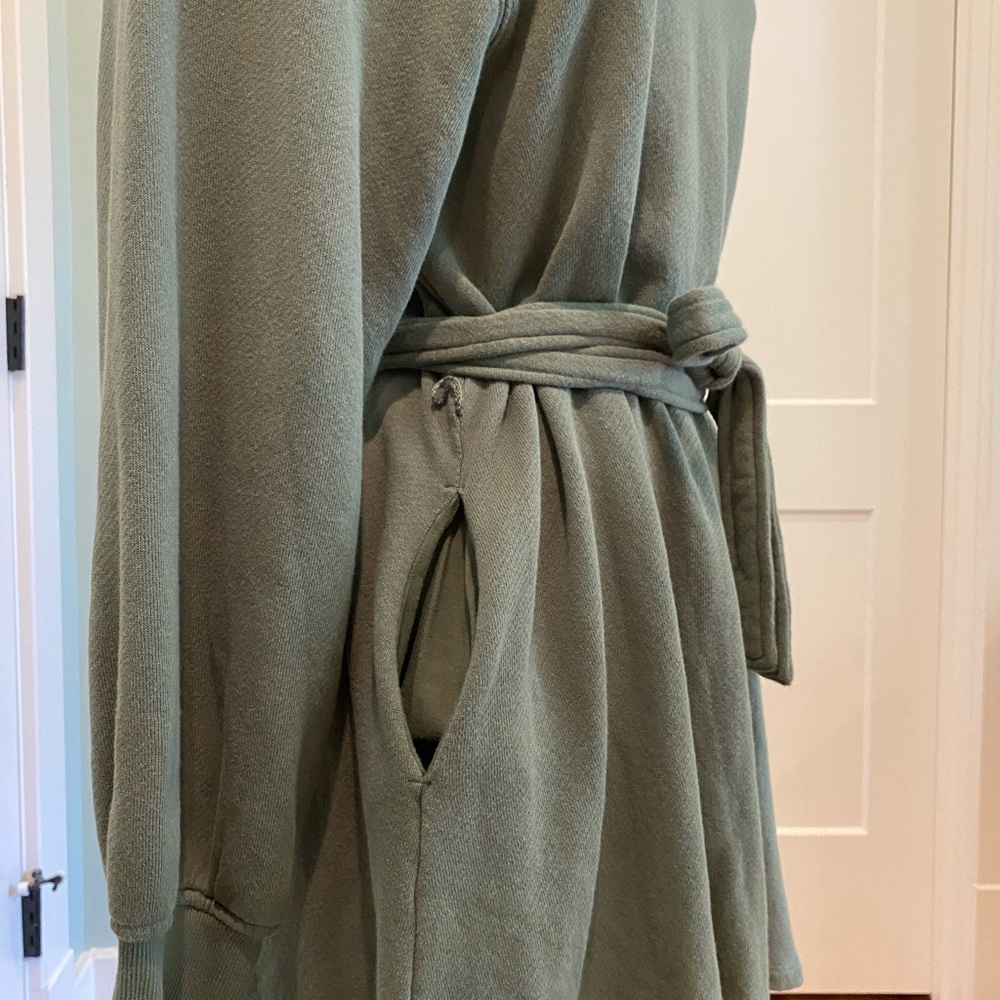 Sincerely Jules for Bandier Belted Sweatshirt Dress with Pockets!! - Size S - Picture 7 of 12